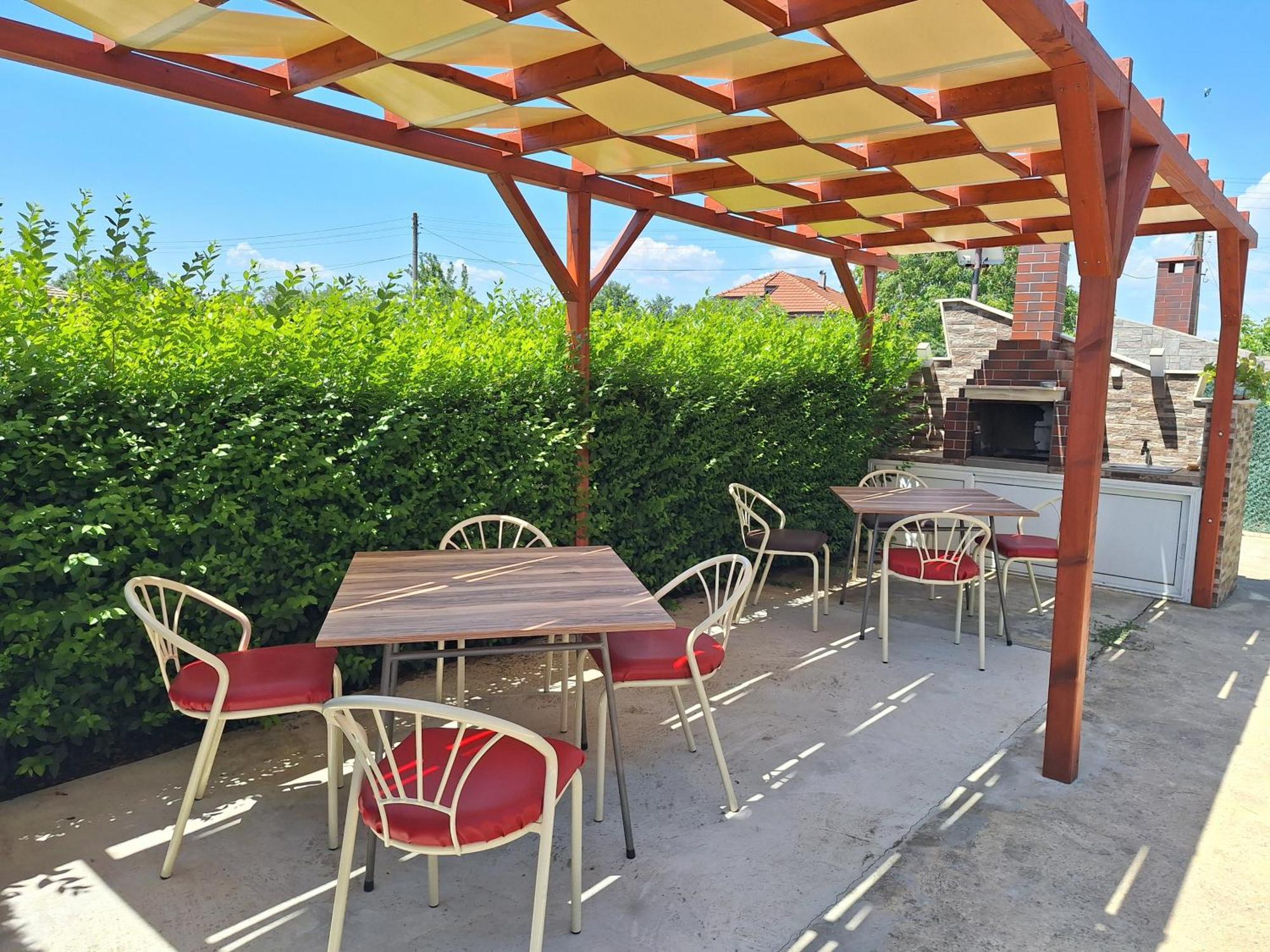 Guest House Valiland Bŭlgarevo Zewnętrze zdjęcie